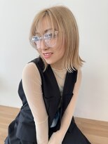 ヴィンスジオ 岐阜駅南(vince gio) ミルクティーブロンド/ミディアムボブ/レイヤー20代30代