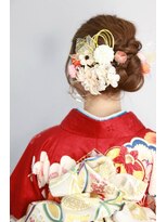 ヴィアーレ(VIALE)&nbsp;成人の日：ヘアアレンジ