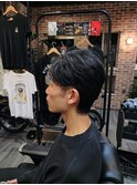センターパート　襟足残し