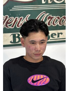 リルホビーズメンズグルーミング(Lil Hobbys Men's Grooming) ＜理容室＞＜バーバー＞ニュアンステーパーフェード