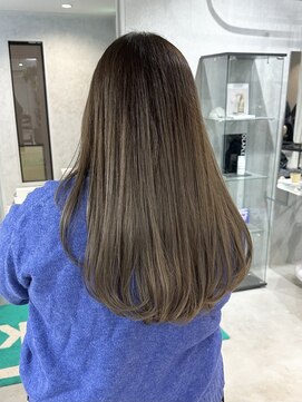 ラック(LUCK) オリーブグレージュ/船橋/くすみベージュ/細めハイライト