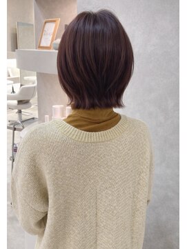 ヴィサージュアクト(VISAGE a.c.t) 派手すぎずオシャレに♪暗めのレッドカラー