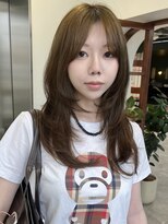 ソピ バイ インビテーション(sopi by invitation)&nbsp;ロングハッシュカット×オリーブベージュ