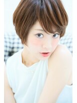 ティファ 栄(Tiffa) 大人かわいいナチュラル耳かけショートボブ