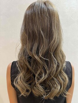 ヘアアンドメイク 心座(hair&make) 赤味除去　オリーブハイライト