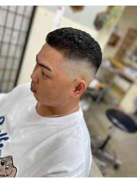 ロジーリリーヘアーズ(Rosy Lily hair's) バーバースタイル　パンチパーマ