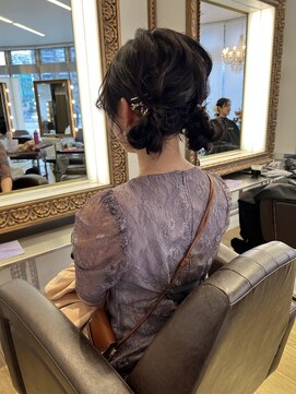 コワファースト 大分(COIFF1RST) 二つお団子ヘアセット