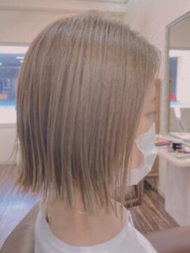 リアン アムール(Lien・amour hair make) Lien・amour《リアンアムール》切りっぱなしボブ×ベージュ☆