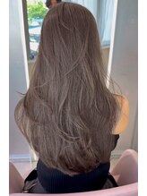 【ロングヘアとの相性も良いレイヤーカット☆】ロングヘアでも動きのあるヘアスタイルになりたい方は是非♪