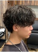 シャドウパーマ黒髪マッシュ緩めパーマ