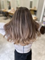 アヴァンス 京橋店(AVANCE)&nbsp;抜け感と立体感の外国人風ベージュバレイヤージュ