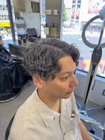 グルーマーズトウキョウ(GROOMER/S TOKYO)&nbsp;神保町ブルーブラック韓国マッシュセンターパートメンズパーマ☆
