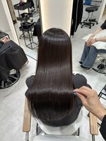 ジーナ 吉塚(Zina)&nbsp;艶ストレート ショコラブラウン【福田れん】吉塚美容室 透明感