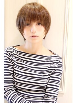 レウナ 外苑前(Reuna) 20代30代40代に人気シルエットが綺麗小顔マッシュショート