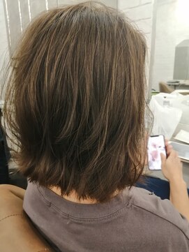 アンフィ 南町田(Anphi) 切りっぱなしボブ