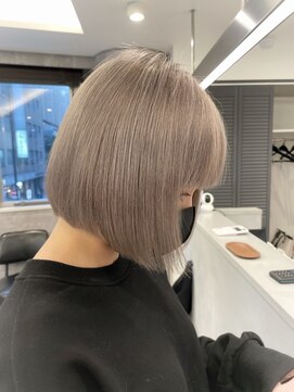 ルーブ トウキョウ(Loob. TOKYO) ホワイトミルクティー 【池袋、ケアブリーチ、ヘアカラー】