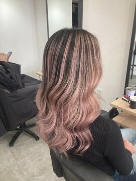 ラフ 難波店(LAFF) #黒髪#ボブルフ#ネビージュ#小顔#ワンレン