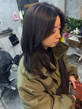 コワファースト長崎シャンプーボーイ 2nd(COIFF1RST 長崎 SHAMPOO BOY) 長崎　顔周りレイヤースタイル