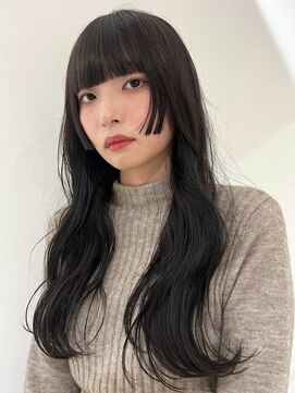 シーン(SCENE) 暗髪　ワイドバング　姫カット　ゆる巻きロング【天神/今泉】