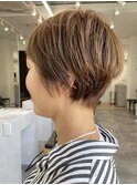 くびれショート・ボブ/丸顔/前髪あり/絶壁解消/３0代/４0代/長め