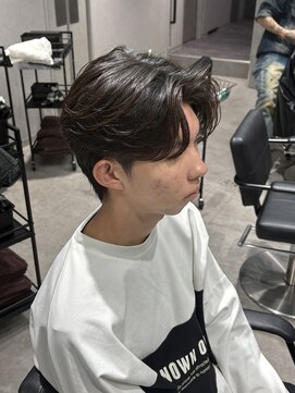 テクト バイアッシュ 吉祥寺店(Tect by Ash) ニュアンスパーマセンターパート刈り上げなし毛流れパーマ