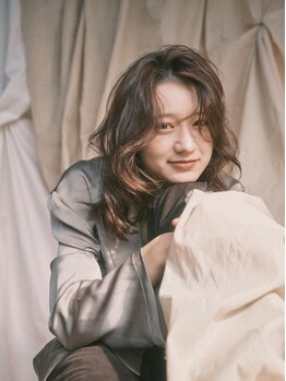 【ダメージを最小限に抑えた、パーマstyle】リッジや毛束のニュアンス、カラーとの相性、全てが絶妙。