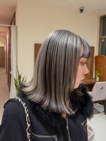 アウラ(AURA)&nbsp;盛岡/ケアブリーチ/アンブレラカラー/シルバー