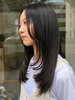 オンフ(ONFFO)&nbsp;顔周りレイヤー 顔周りカット レイヤーカット センターパート