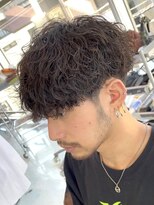 フィフス 大分(fifth)&nbsp;大分波巻きスパイラルパーマメンズカットラウンドマッシュつよめ