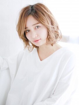 ヘアメイク ナル(hair make nalu) 外はねバルーンのミックスボブ
