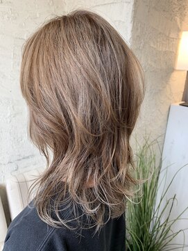 ペネロープ(Penelope) 【新宿ペネロープ】イルミナカラーハイライトベージュ　 担当RYO