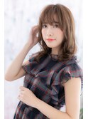 ショコラベージュが大人かわいいくせ毛風ルーズヘアb