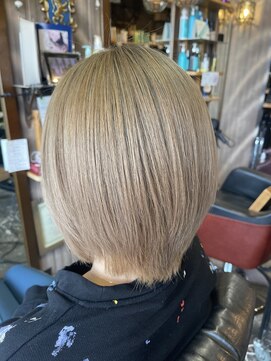 オーバーキャプテンネイキッド(OVER CAPTAIN NAKED) ミルクティーカラー＋髪質改善