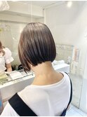 スッキリボブ　アゴライン　切りっぱなし　ナチュラルベージュ