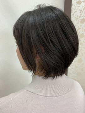 ムース 福島市店(Mousse-88-) 小顔 ひし形 ショートボブ