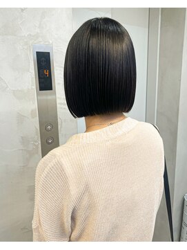 ロビン アンド ダルク(robin&darc) ミニボブ×縮毛矯正【髪質改善】