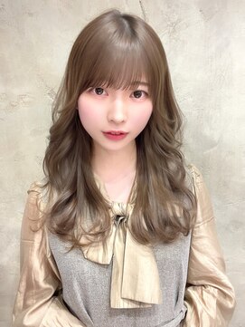 アフロートリノ(AFLOAT Leino) 抜け感のあるレイヤー　小顔になる流し前髪　似合わせカット20代