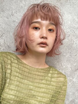 アンアミ シブヤ(Un ami shibuya) ペールピンク/切りっぱなしボブ/ハイトーンカラー