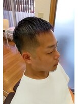 ブルブンガ(Berbunga) 【濡れパン】スキンフェード×アイロンパーマ