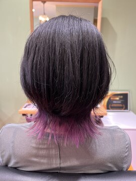 エマ(emma) ウルフカット×インナーカラー×バイオレット