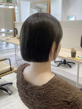 リコ(Lico) ミニボブ×オリーブグレージュ