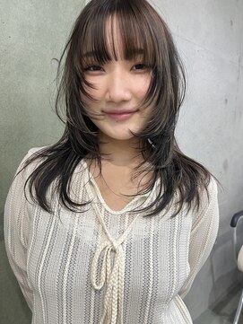 キャロルガーデンズ ボコカ 表参道(Carroll Gardens bococa) レイヤーカット、ミディアム