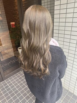 スーリール 博多店(Sourire) ブリーチなし◎やわらかベージュ