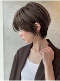カット/ホワイトグレージュ/レイヤーカット/チェリーブラウン