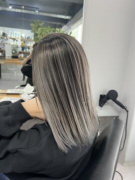 レブ 四条烏丸(Reb,) バレイヤージュ