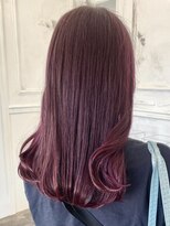 カムジーヘッドカミノウラ(COMEGHEAD KAMINOURA)&nbsp;上乃裏ショートボブくびれショートイルミナカラー顔周りレイヤー