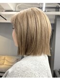 切りっぱなしボブ/ニュアンスベージュ/ブリーチカラー@重里