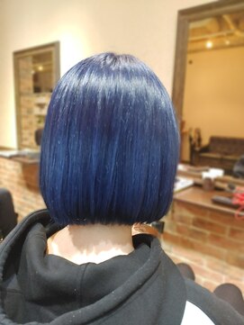 グレイス(gRace) ブリーチカラー/ブルー/ボブ