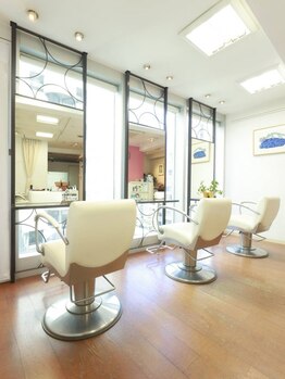 ヘアーズグルーヴ(Hair's groove)の写真/【東銀座駅徒歩1分】リラックスできるプライベートサロン♪あなただけの特別な時間をご提供します―。