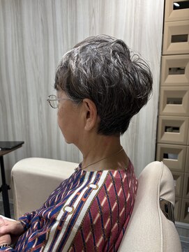 ラブリエ(La Briller) ヘアマニキュア、ショート